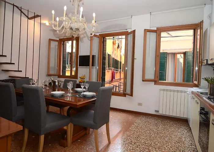 Classic Venice House